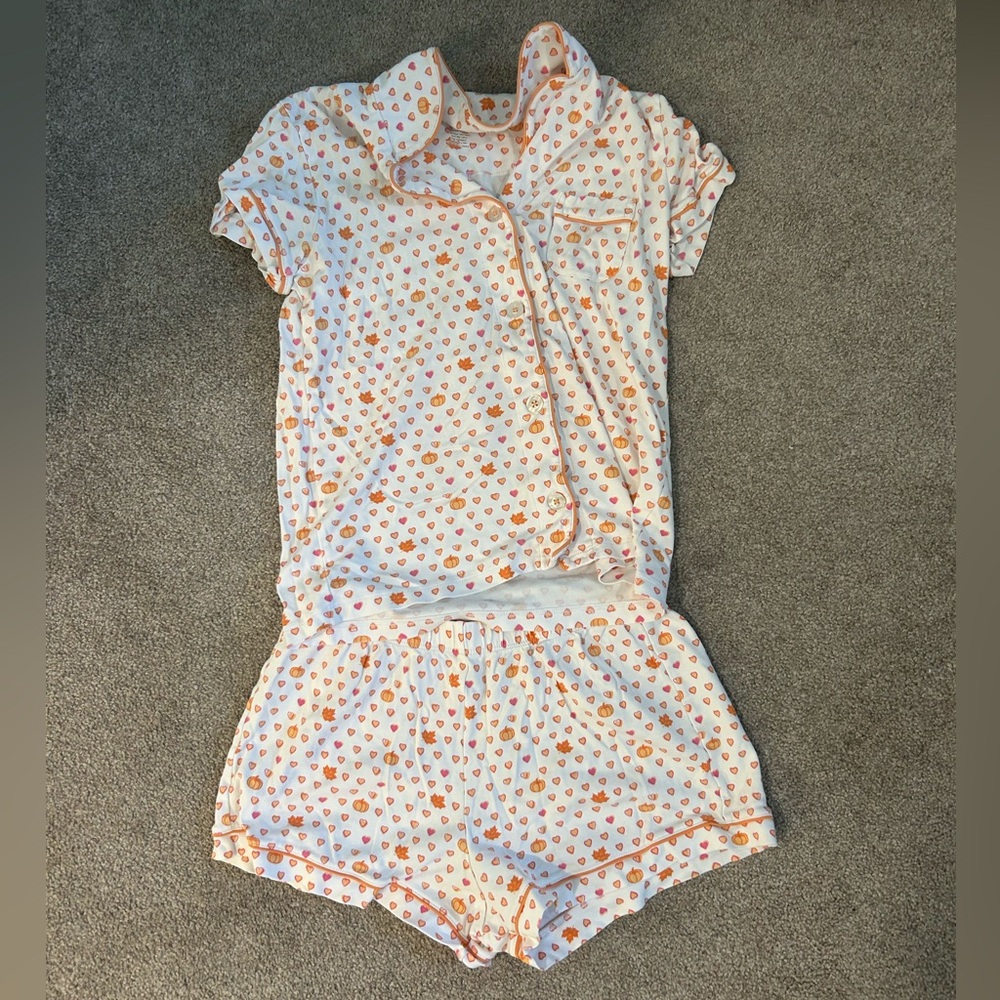 Roller Rabbit Pumpkin and Heart Print Pajama Set